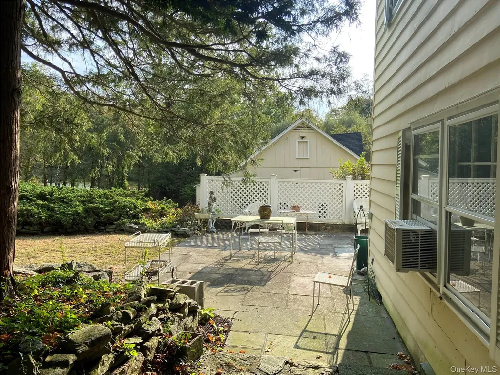 335 Roaring Brook Road Chappaqua NY 10514