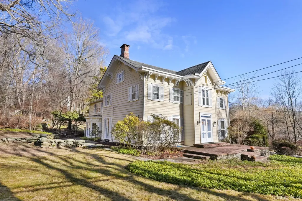 335 Roaring Brook Road Chappaqua NY 10514