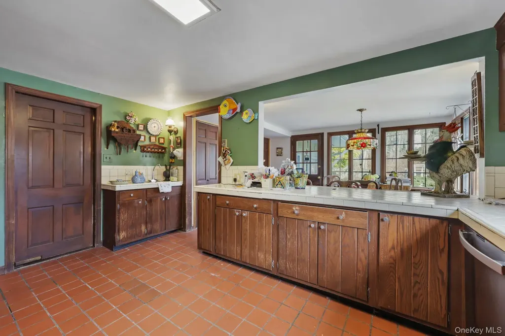 335 Roaring Brook Road Chappaqua NY 10514