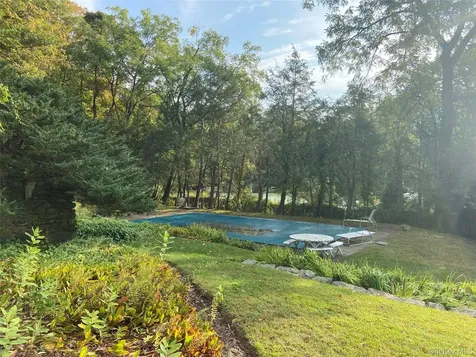 335 Roaring Brook Road Chappaqua NY 10514