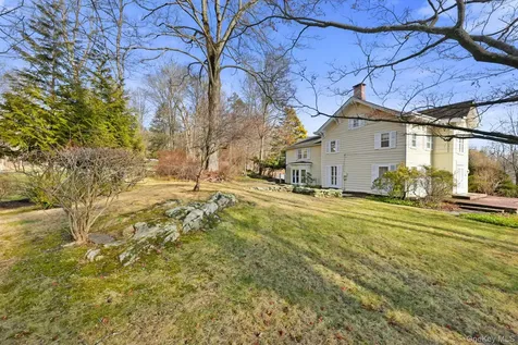 335 Roaring Brook Road Chappaqua NY 10514