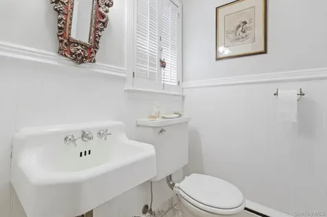 335 Roaring Brook Road Chappaqua NY 10514