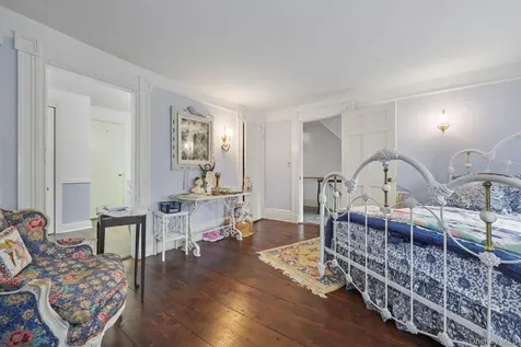335 Roaring Brook Road Chappaqua NY 10514