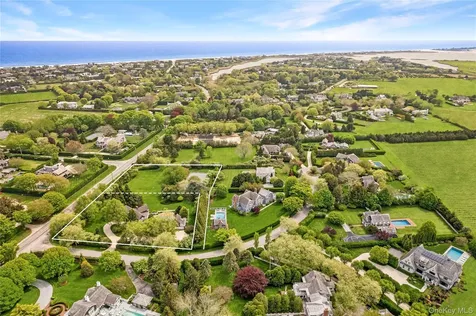19 And 33 Bridgefield Road Bridgehampton NY 11932