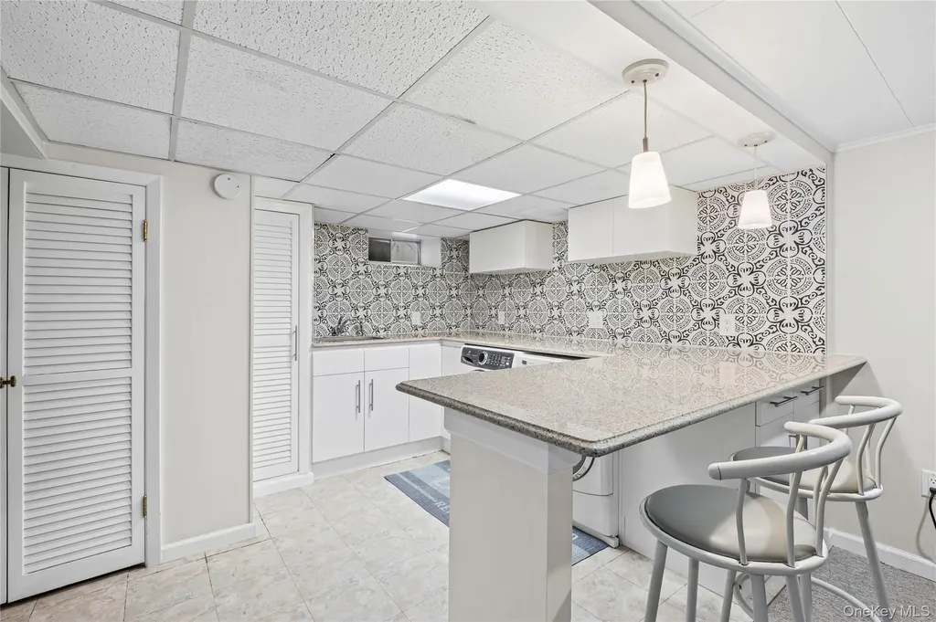 527 Spruce Lane East Meadow NY 11554