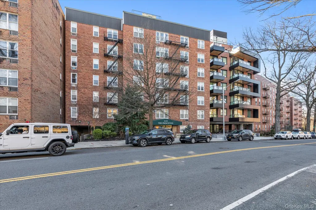 44-20 Douglaston Parkway Douglaston NY 11363