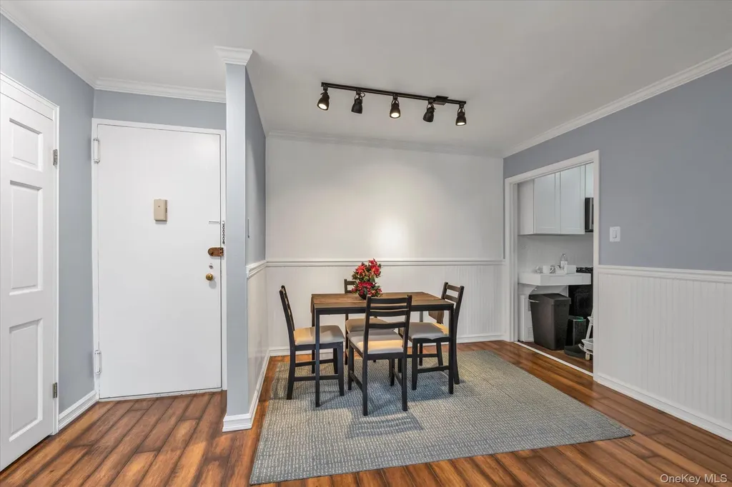 44-20 Douglaston Parkway Douglaston NY 11363