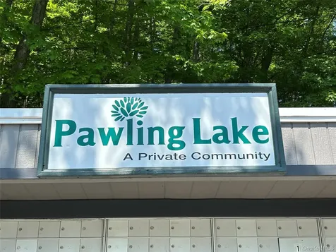 20 Hickory Lane Pawling NY 12564