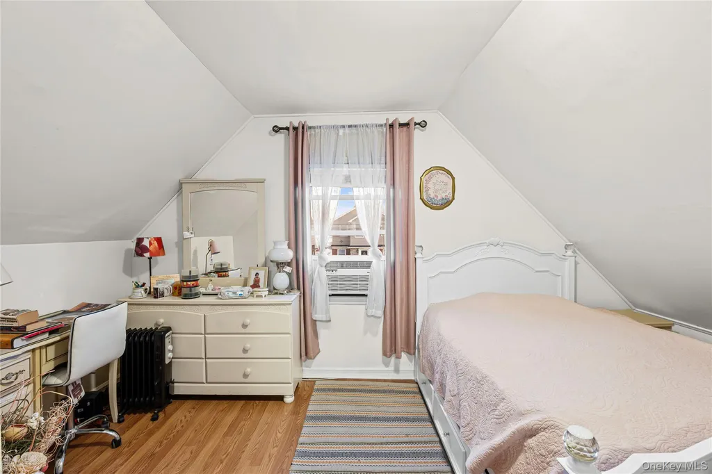 25 Everett Street Valley Stream NY 11580