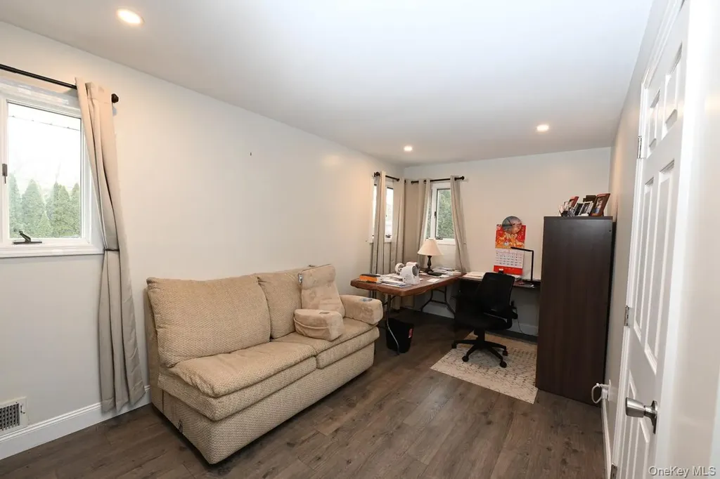 7 Mcnulty Street Dix Hills NY 11746