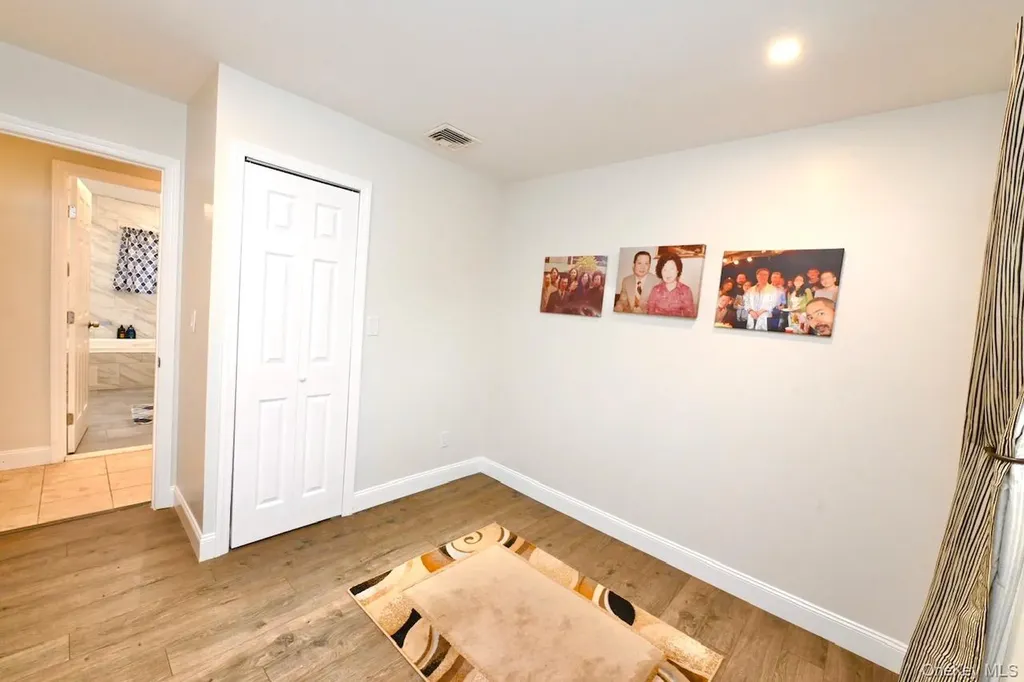 7 Mcnulty Street Dix Hills NY 11746