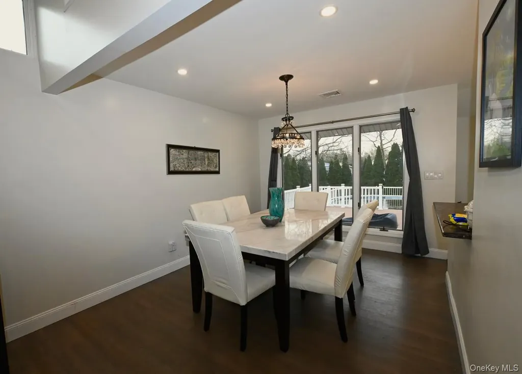 7 Mcnulty Street Dix Hills NY 11746
