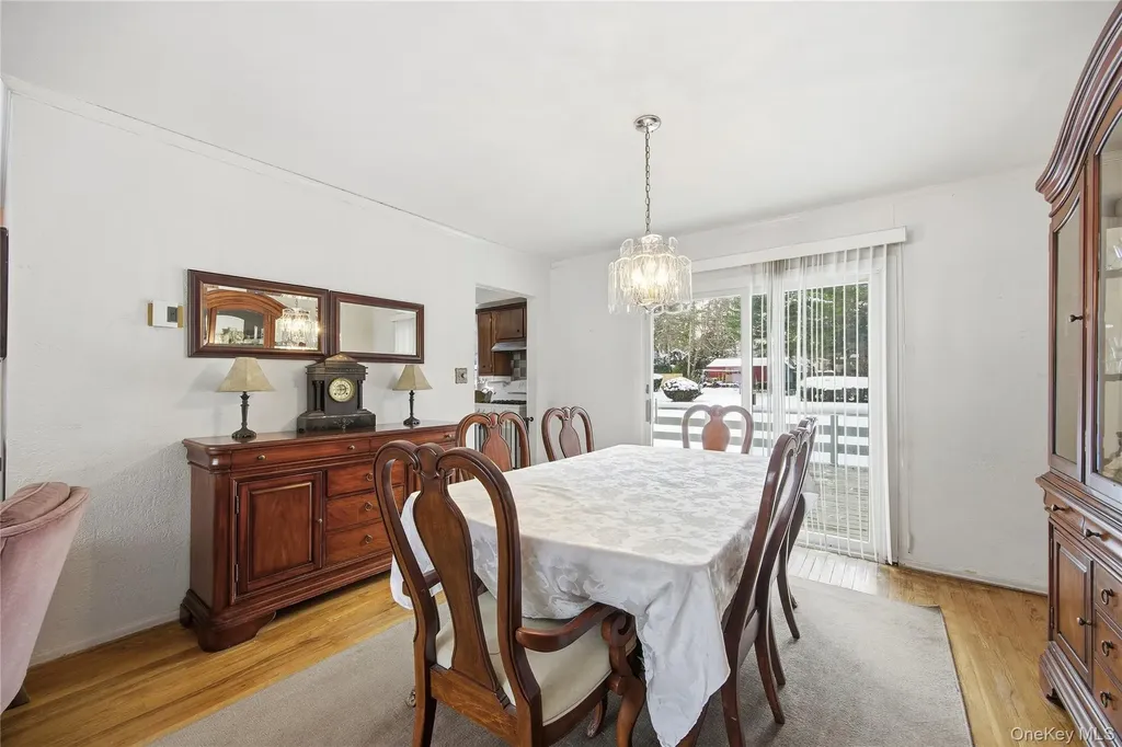 12 Viola Drive Glen Cove NY 11542