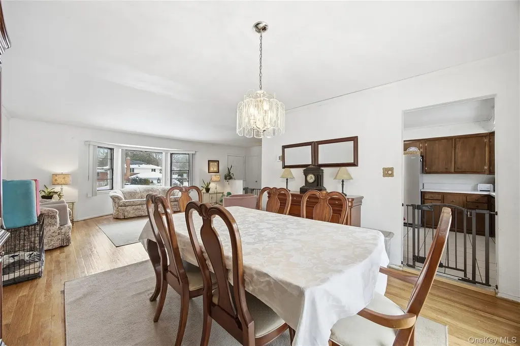 12 Viola Drive Glen Cove NY 11542