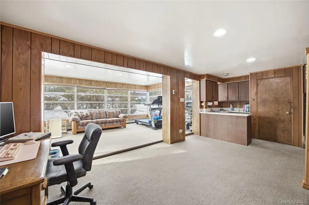 12 Viola Drive Glen Cove NY 11542