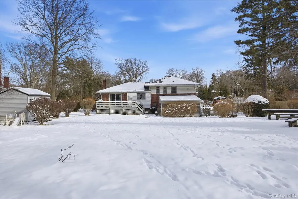 12 Viola Drive Glen Cove NY 11542