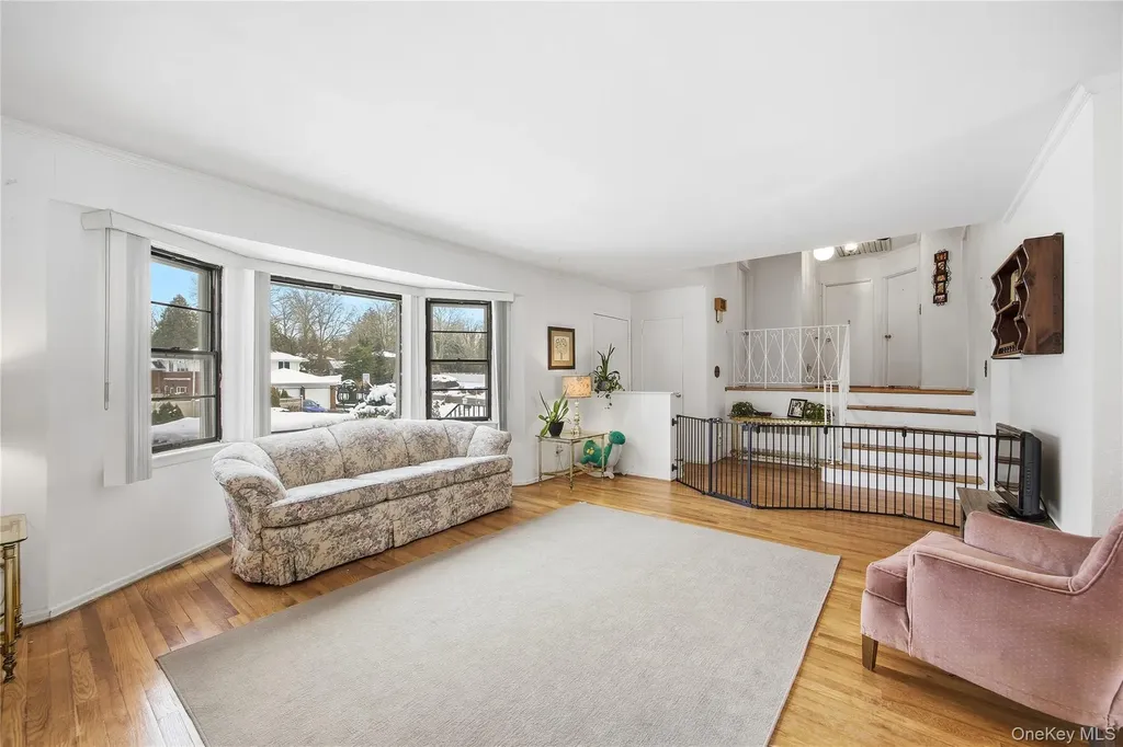 12 Viola Drive Glen Cove NY 11542