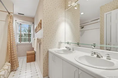 758 King Street Rye Brook NY 10573