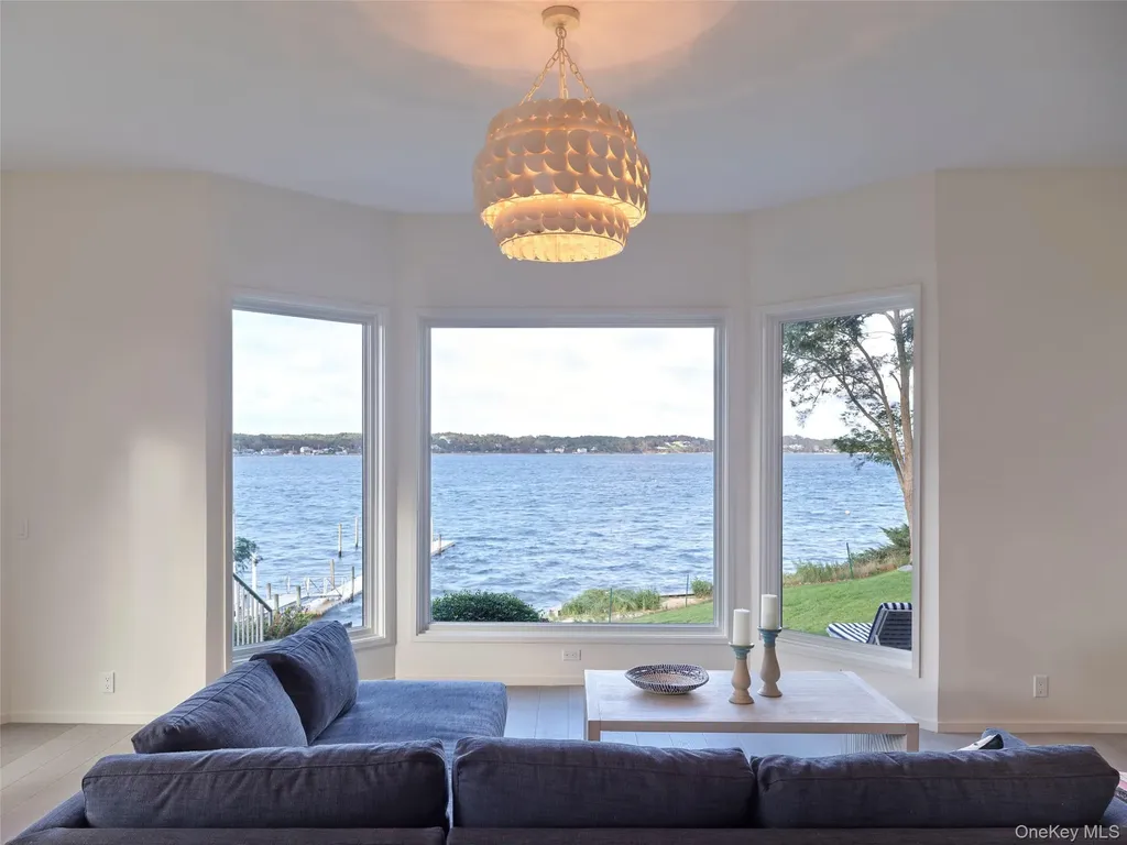2 Sun Court Hampton Bays NY 11946