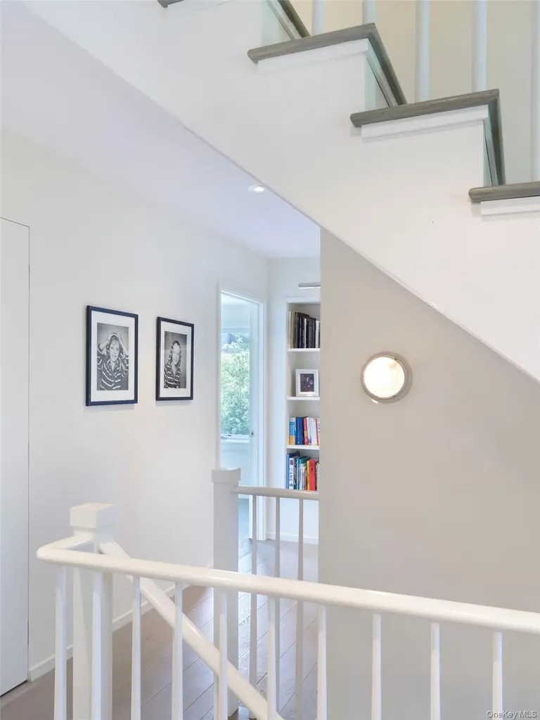 2 Sun Court Hampton Bays NY 11946