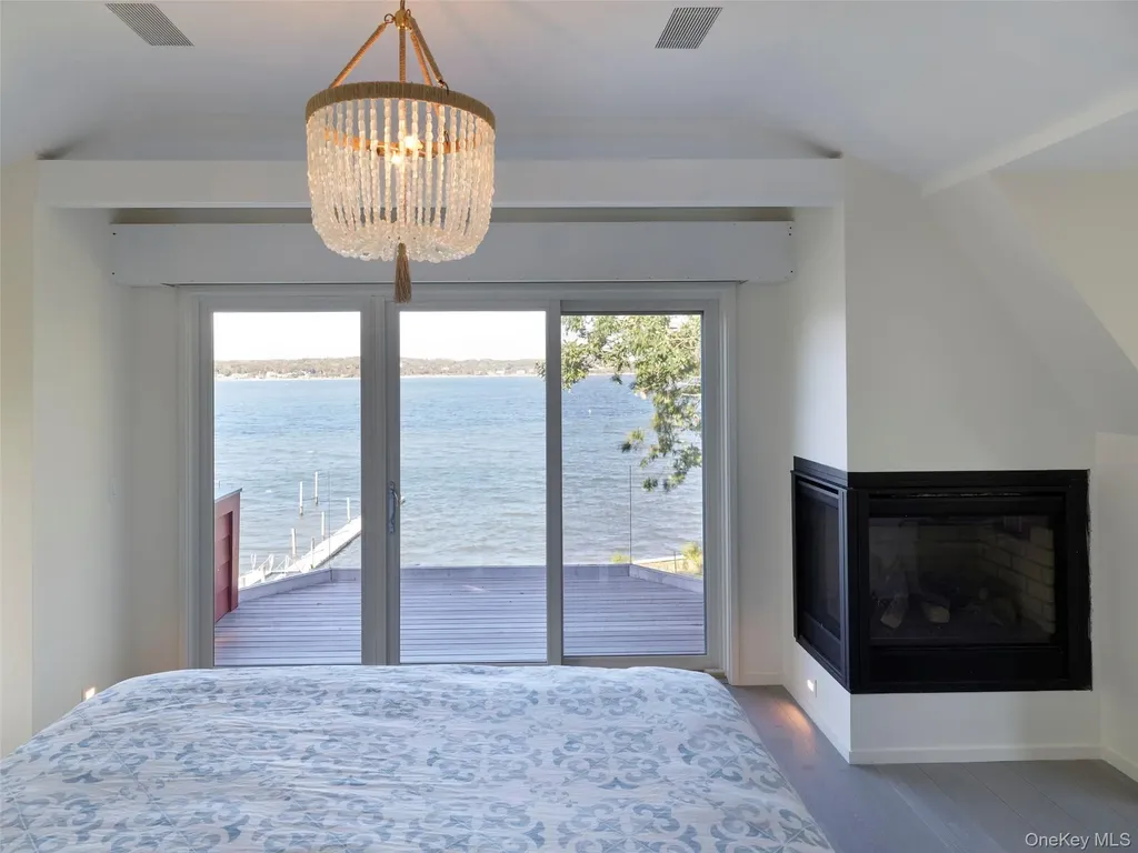 2 Sun Court Hampton Bays NY 11946