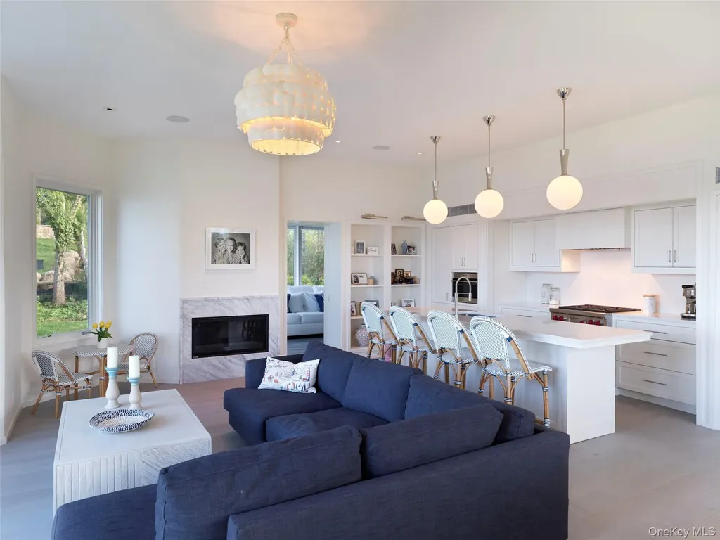 2 Sun Court Hampton Bays NY 11946