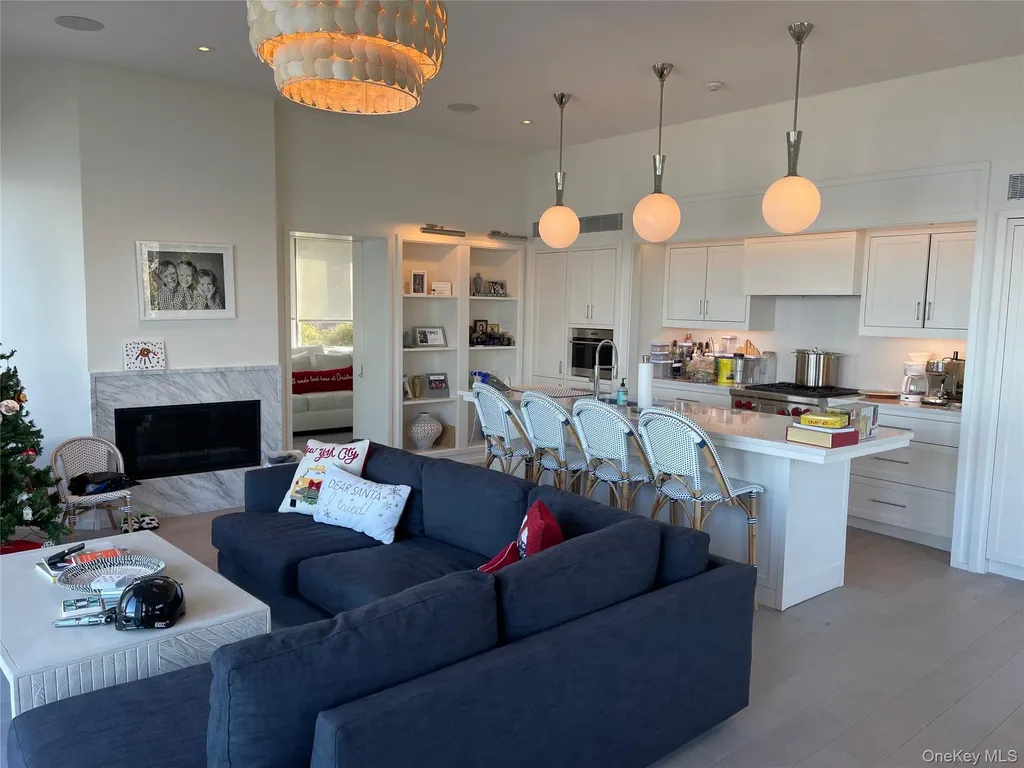 2 Sun Court Hampton Bays NY 11946