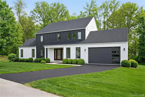 24 Wildwood Drive Rock Tavern NY 12575