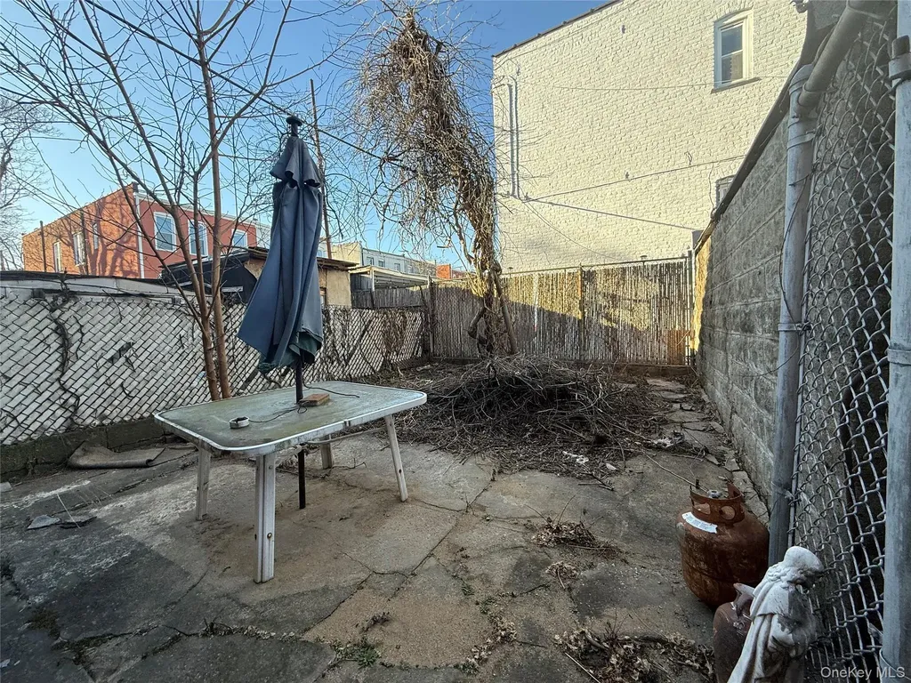 627 Hegeman Avenue Brooklyn NY 11207