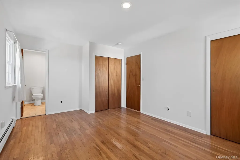 11 Hilltop Lane Warwick NY 10990