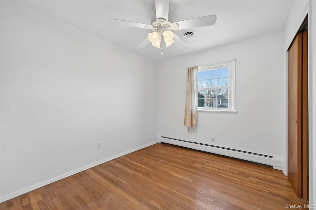 11 Hilltop Lane Warwick NY 10990