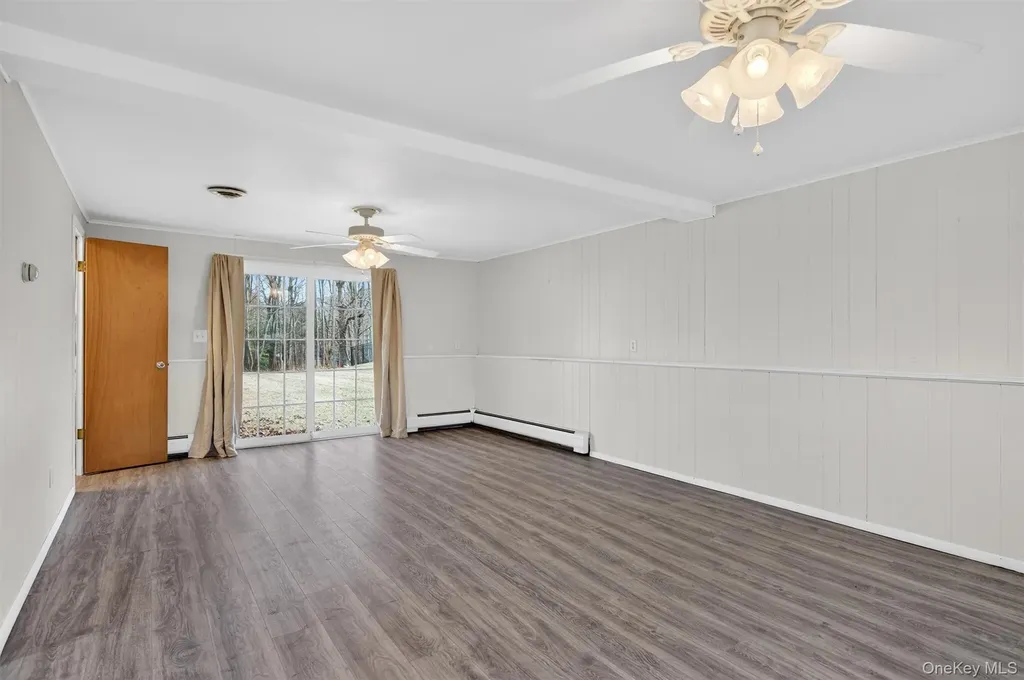 11 Hilltop Lane Warwick NY 10990