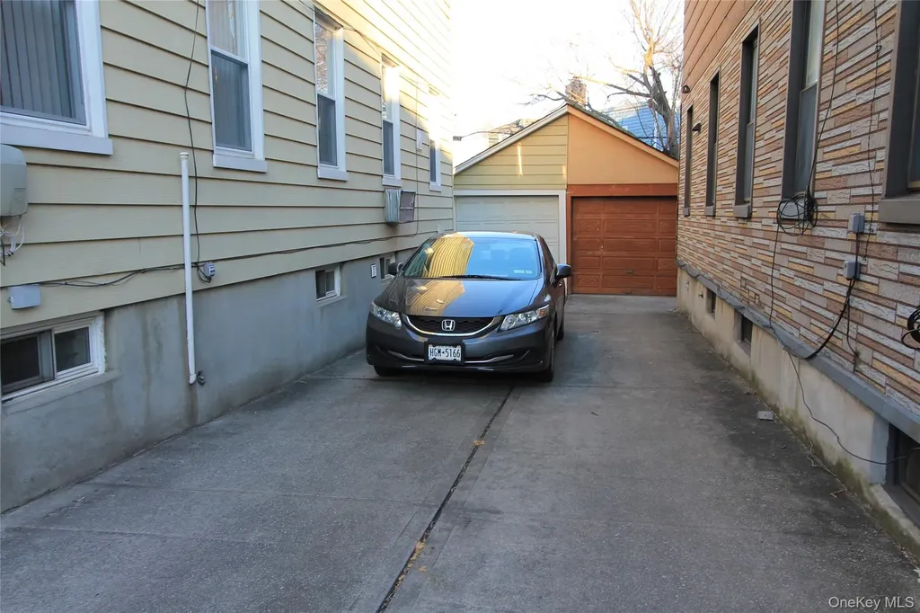 69-23 64th Place Glendale NY 11385