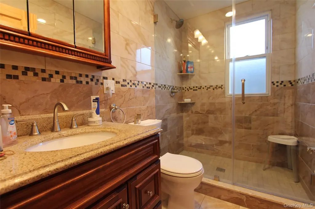 69-23 64th Place Glendale NY 11385