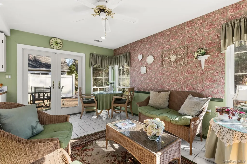 77 Glen Drive Ridge NY 11961