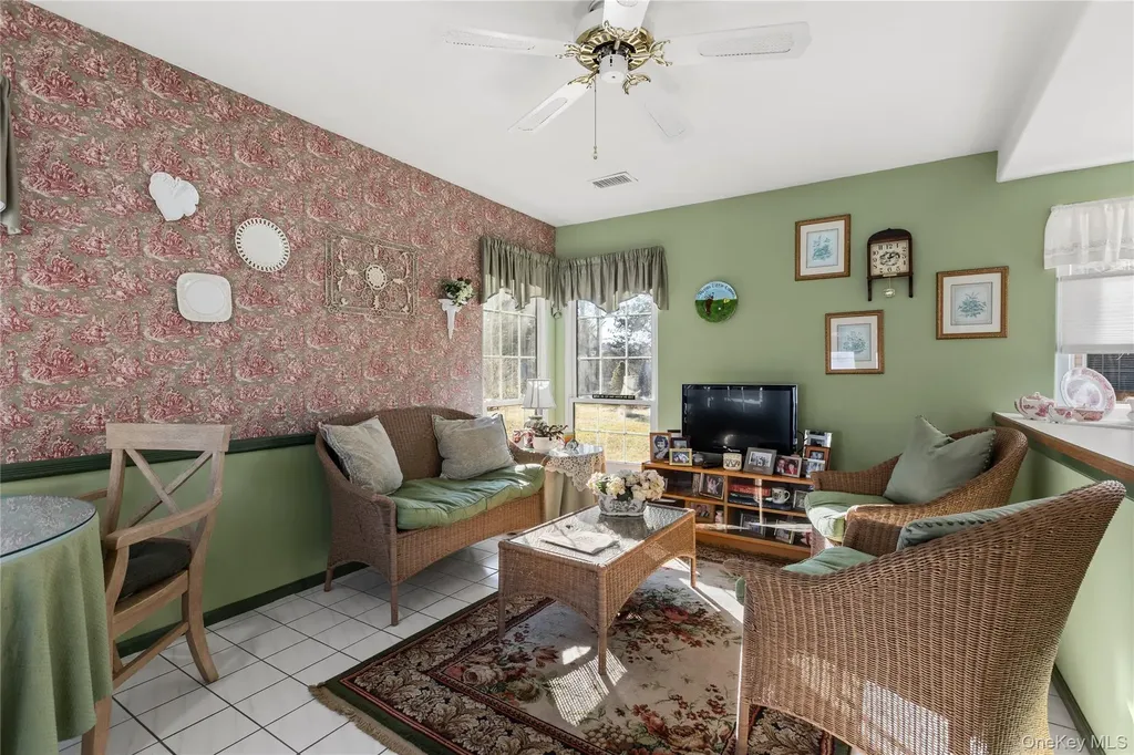 77 Glen Drive Ridge NY 11961