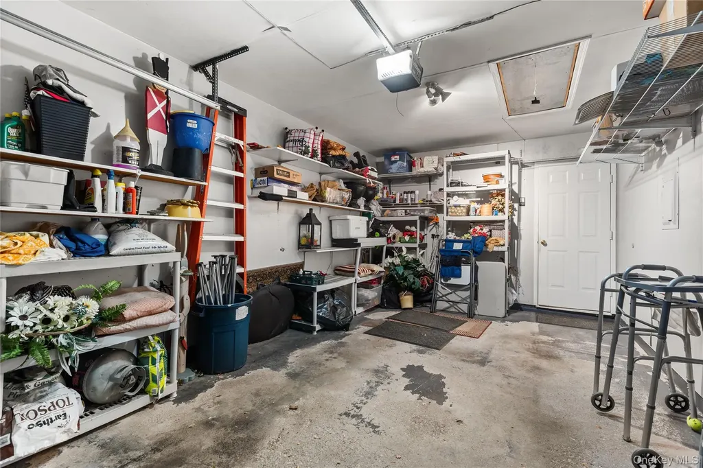77 Glen Drive Ridge NY 11961