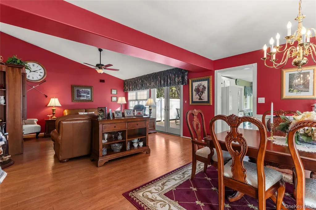 77 Glen Drive Ridge NY 11961
