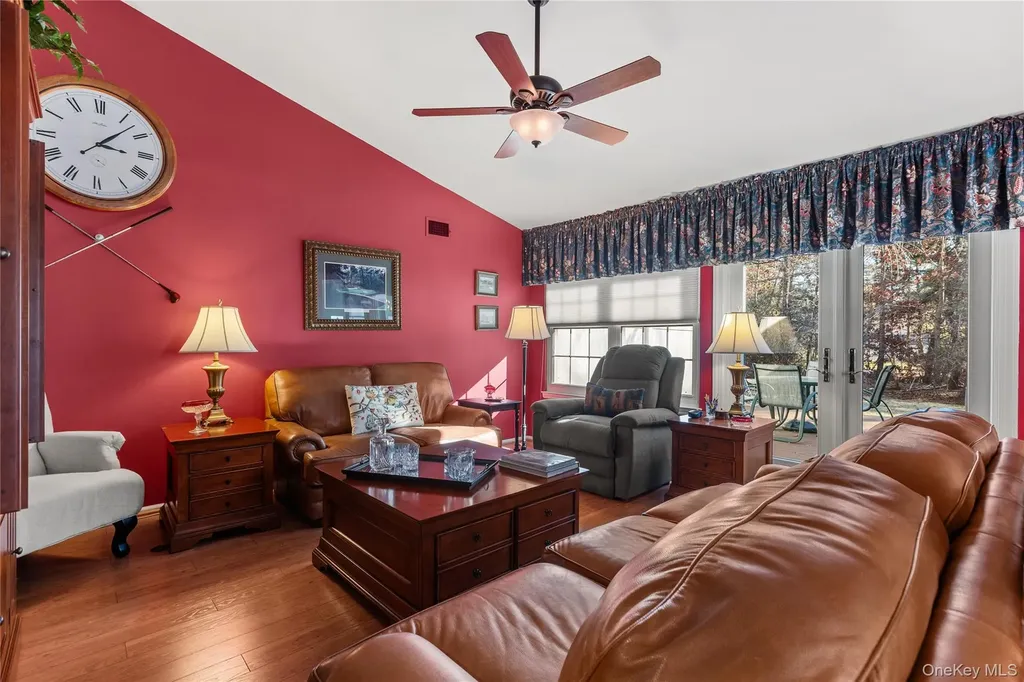 77 Glen Drive Ridge NY 11961