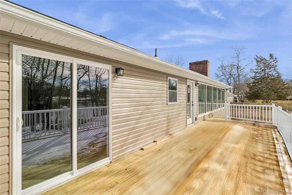 911 Ostrander Avenue Riverhead NY 11901