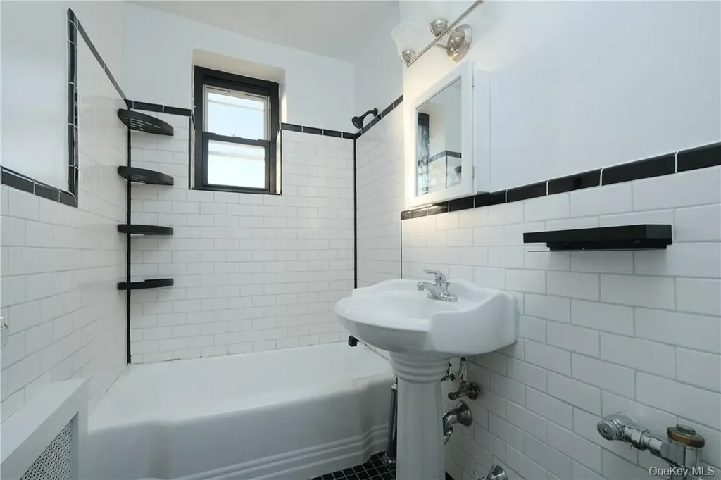 440 Warburton Avenue Yonkers NY 10701
