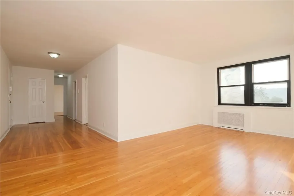 440 Warburton Avenue Yonkers NY 10701