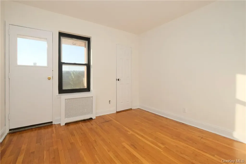 440 Warburton Avenue Yonkers NY 10701