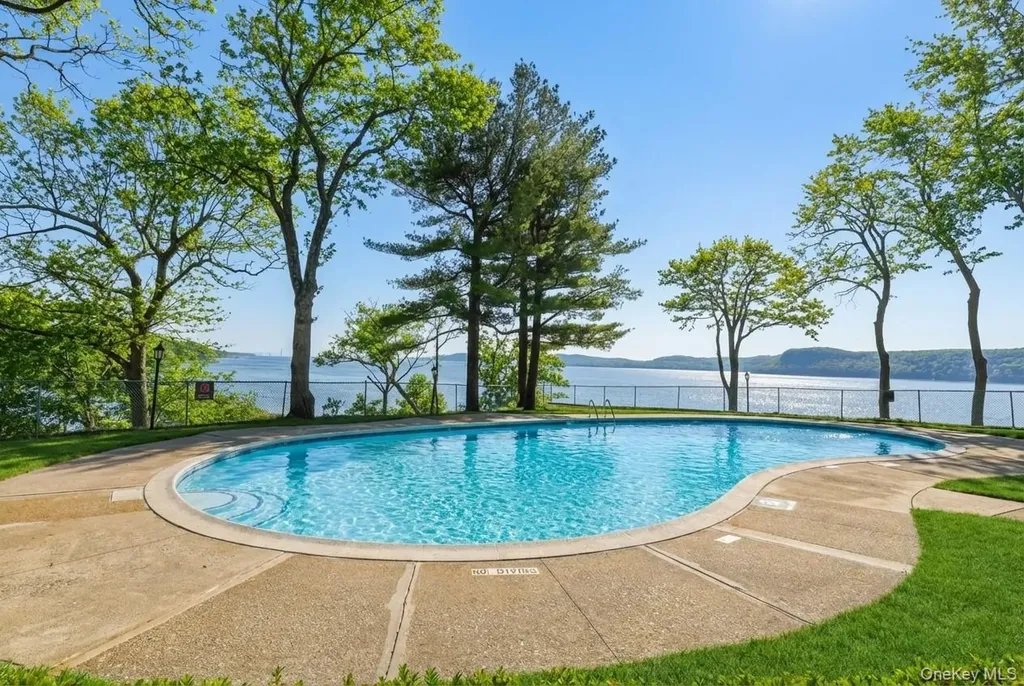 16 Rockledge Avenue Ossining NY 10562