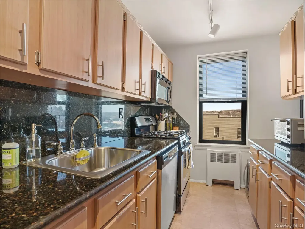 10 Franklin Avenue White Plains NY 10601