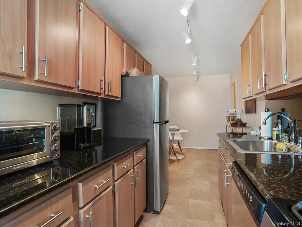 10 Franklin Avenue White Plains NY 10601