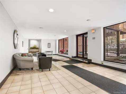 10 Franklin Avenue White Plains NY 10601