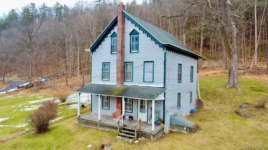 5208 Cauterskill Road Catskill NY 12414
