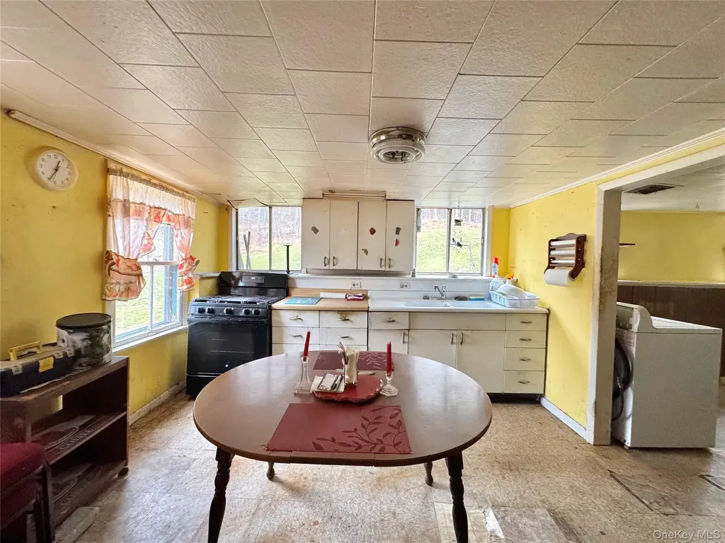 5208 Cauterskill Road Catskill NY 12414