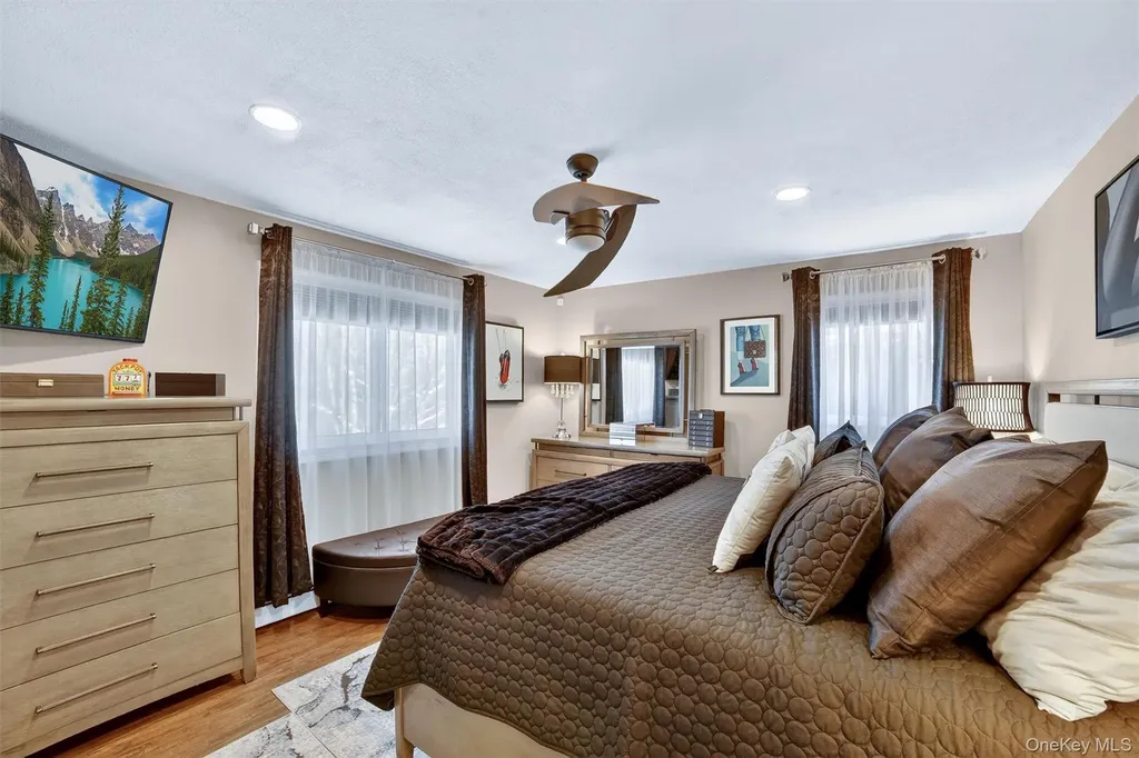 13 Watergate Drive Amawalk NY 10501
